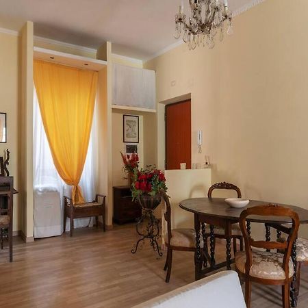 Elegante Appartamento Centrale Rom Exterior foto